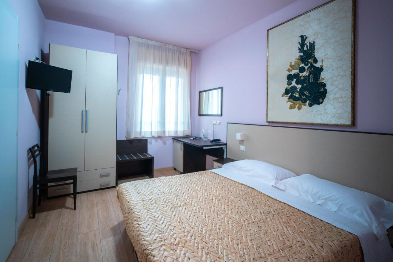 L'Anfora Hotel Deruta Buitenkant foto