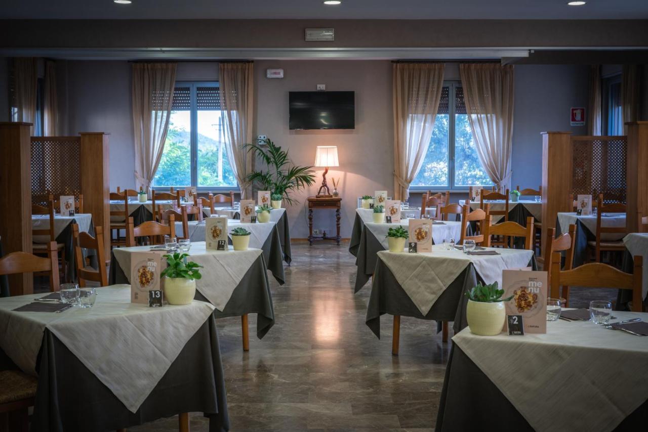 L'Anfora Hotel Deruta Buitenkant foto